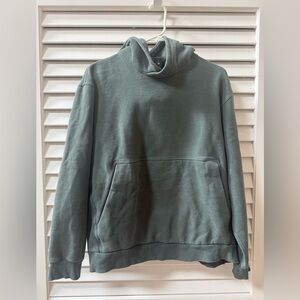 lululemon athletica Men’s Funnel Neck Pullover Hoodie in Sage Green